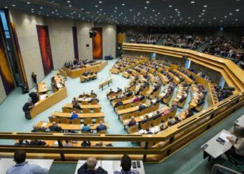 Парламент Нидерландов принял постановления о провокациях Азербайджана против Армении и отсутствии демократии в стране