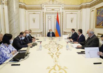 В правительстве обсужден законопроект о внесении изменений и дополнений в закон об общем образовании
