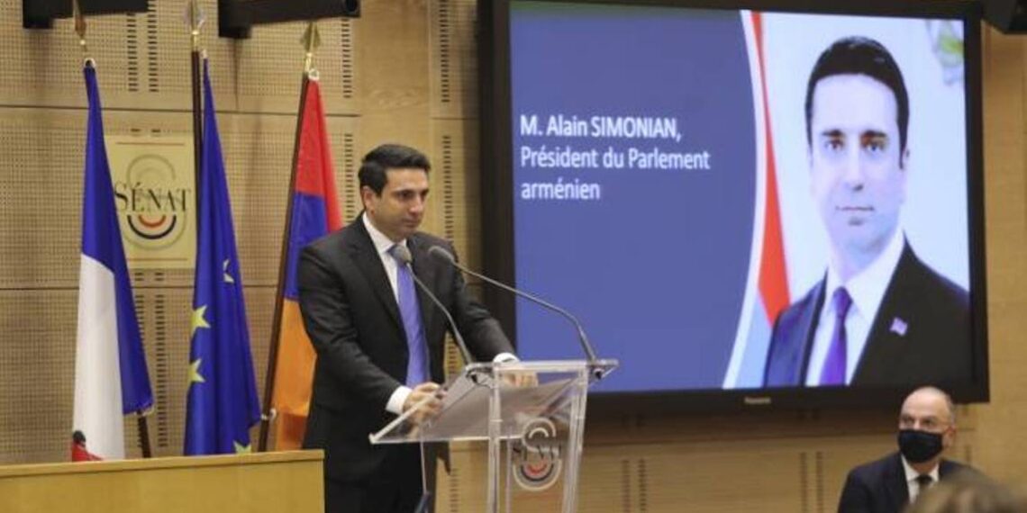 Председатель НС РА Ален Симонян принял участие во Франции в форуме «Армения спустя год»