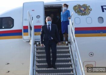 Премьер-министр отбыл с рабочим визитом в Россию