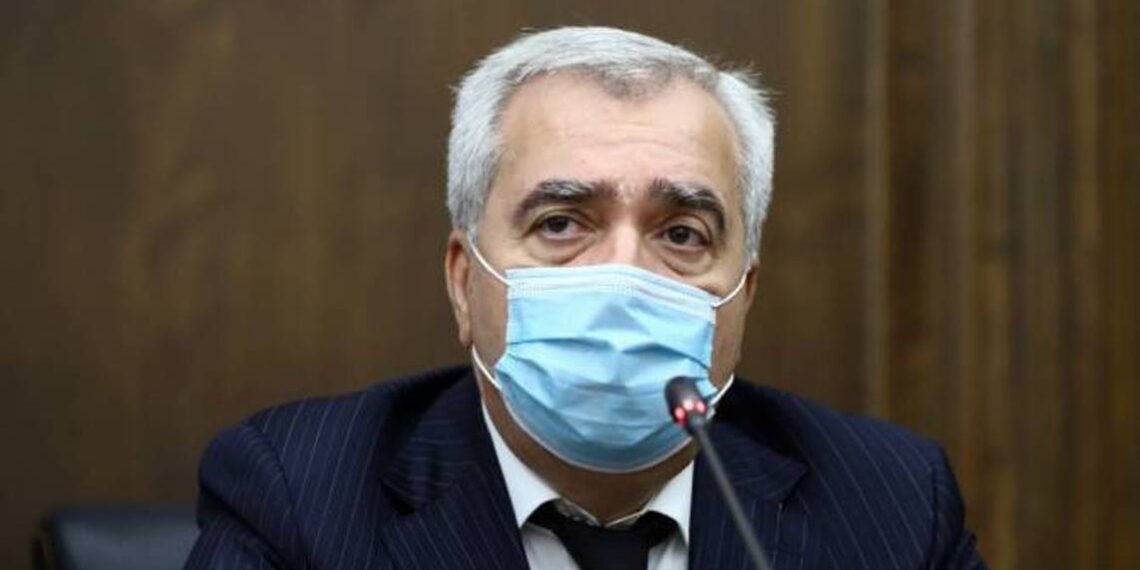 В Комиссии по обороне НС проходит закрытое рабочее обсуждение. Участвуют губернаторы регионов