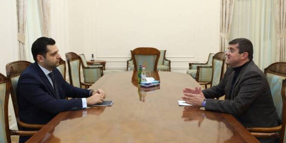 Вице-премьер Амбарцум Матевосян провел встречу с президентом Арцаха Араиком Арутюняном