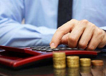 Пенсионные фонды Армении понесли убытки из-за вынужденной переоценки активов — таково требование закона