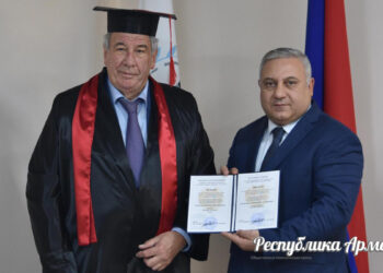 Шамиль Тарпищев стал почетным профессором Армянского института физкультуры