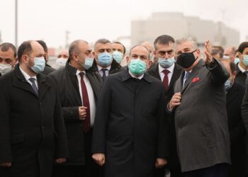 Премьер-министр присутствовал на церемонии открытия новой электростанции