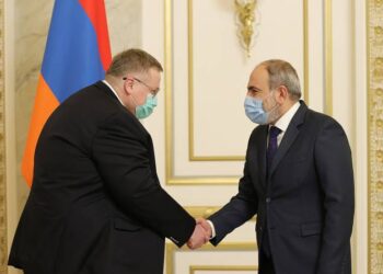 Никол Пашинян принял заместителя председателя правительства Российской Федерации Алексея Оверчука