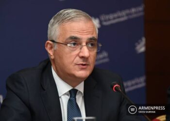 Вице-премьер Армении Мгер Григорян