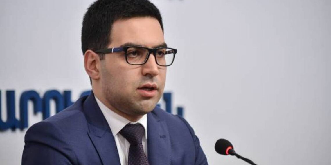 Сотрудники КГД уже несут службу на автодороге Горис-Капан: Рустам Бадасян