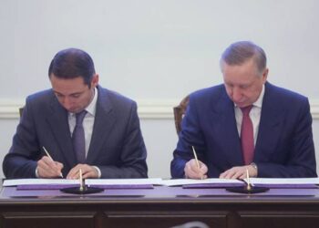 Мэр Еревана и губернатор Санкт-Петербурга подписали дорожную карту сотрудничества