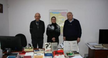 Библиотека Музея-института Геноцида армян пополнилась личными книгами известного геноцидоведа Израэля Чарни
