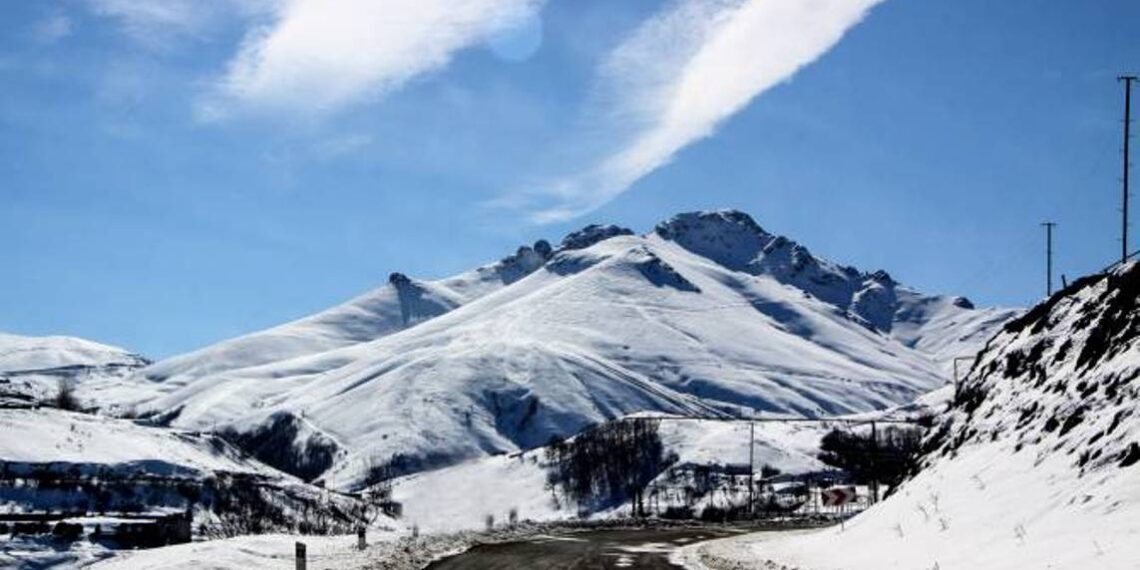 В Армении есть закрытые и труднопроходимые автодороги, на участке трассы Сисиан- Горис и в городе Егвард – туманы