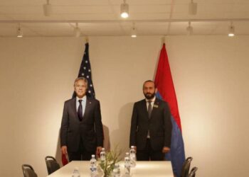 Глава МИД Армении провел продуктивную встречу с госсекретарем США