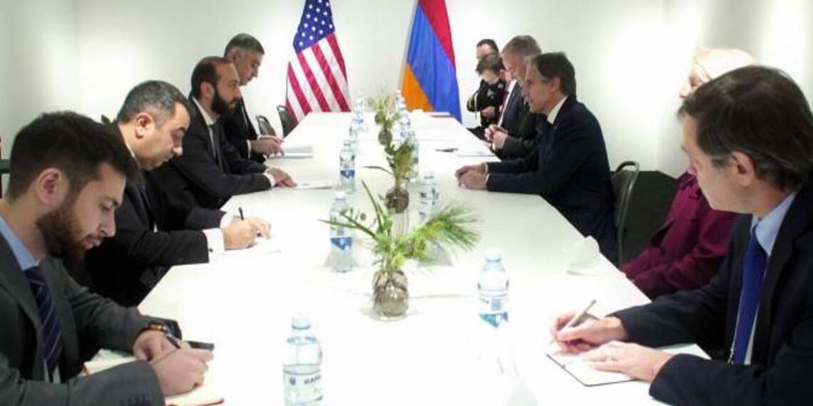 Мирзоян и Блинкен обсудили нагорно-карабахский конфликт