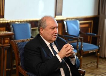 Армен Саркисян и профессор Арам Саарян обсудили программы переподготовки молодых армянских физиков в Сингапуре