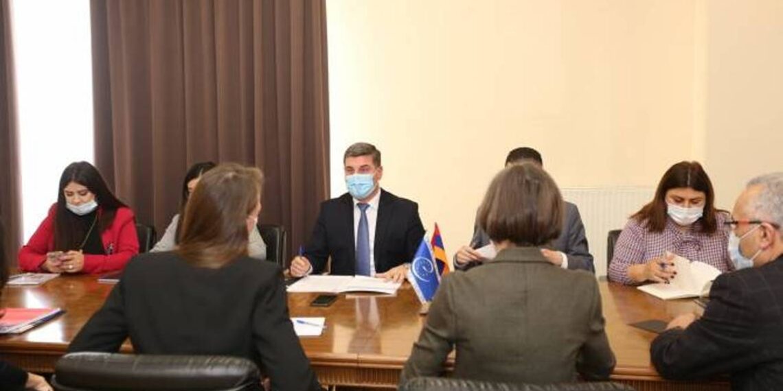 СЕ готов обсудить с Арменией новую программу, направленную на долгосрочное решение проблем перемещенных лиц