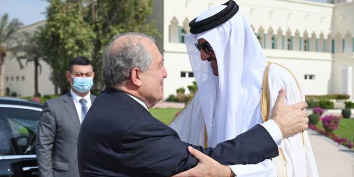 Президент Армении встретился с эмиром Катара, шейхом Тамимом бин Хамад Аль Тани