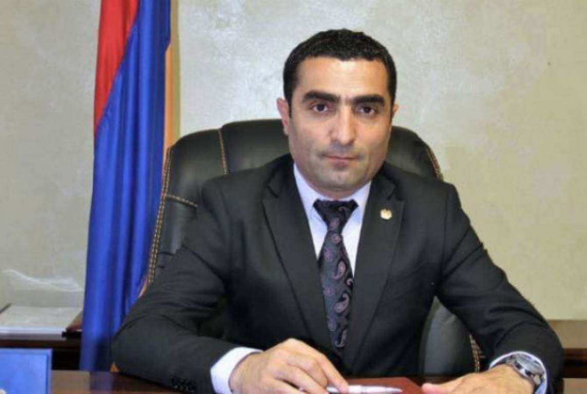 Романос Петросян освобожден от должности министра окружающей среды Армении