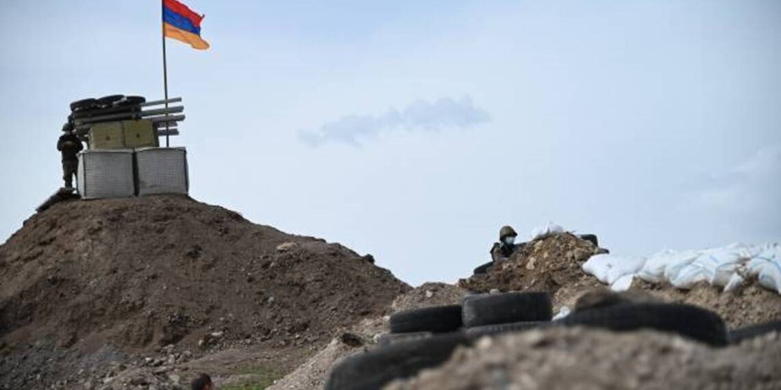 В результате азербайджанской провокации двое армянских военнослужащих получили легкие ранения