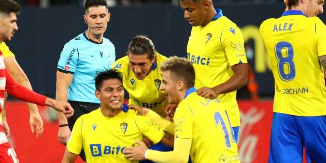 Вараздат Ароян не участвовал в очередной игре «Кадиса»