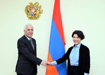 Ваагн Хачатрян обсудил с послом Эстонии возможности сотрудничества