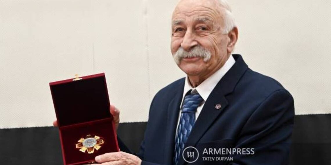 Я солдат своей Родины: в Ереванском государственном университете торжественно отметили 85-летие Гургена Меликяна