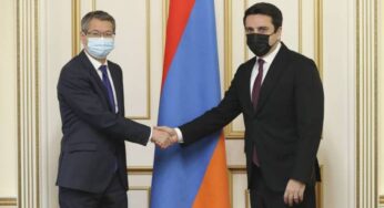 Председатель НС Армении принял посла Казахстана