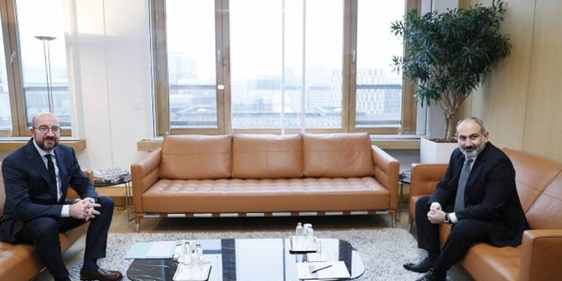 Пашинян и Мишель выразили надежду на результативные переговоры с президентом Азербайджана