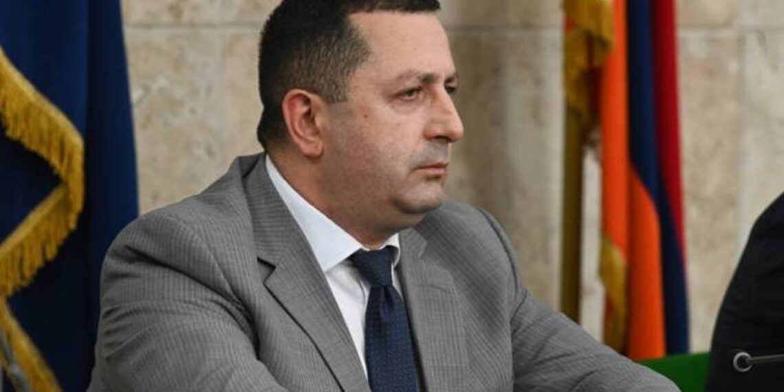 Ректором Ереванского государственного университета избран Ованнес Ованнисян