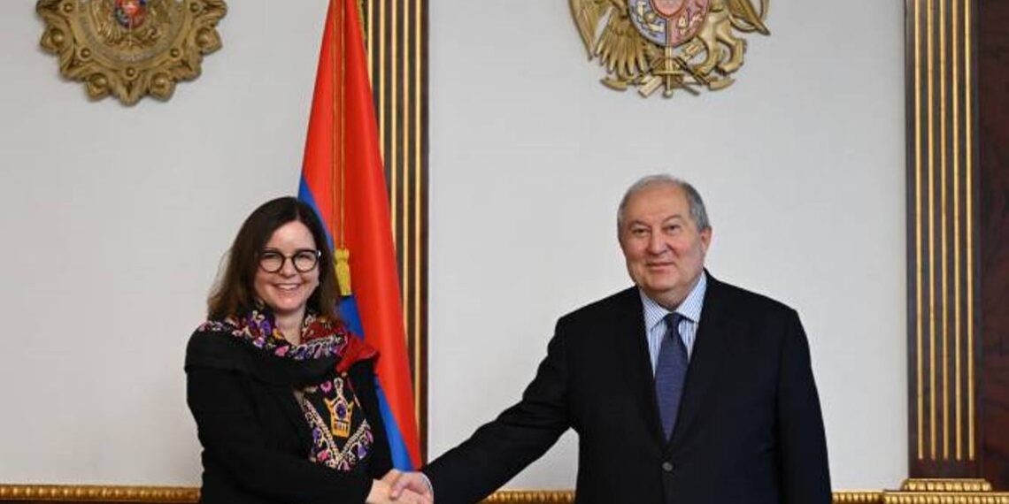 Армен Саркисян обратил внимание представителя ЮНИСЕФ в Армении на проблемы детей приграничных населенных пунктов