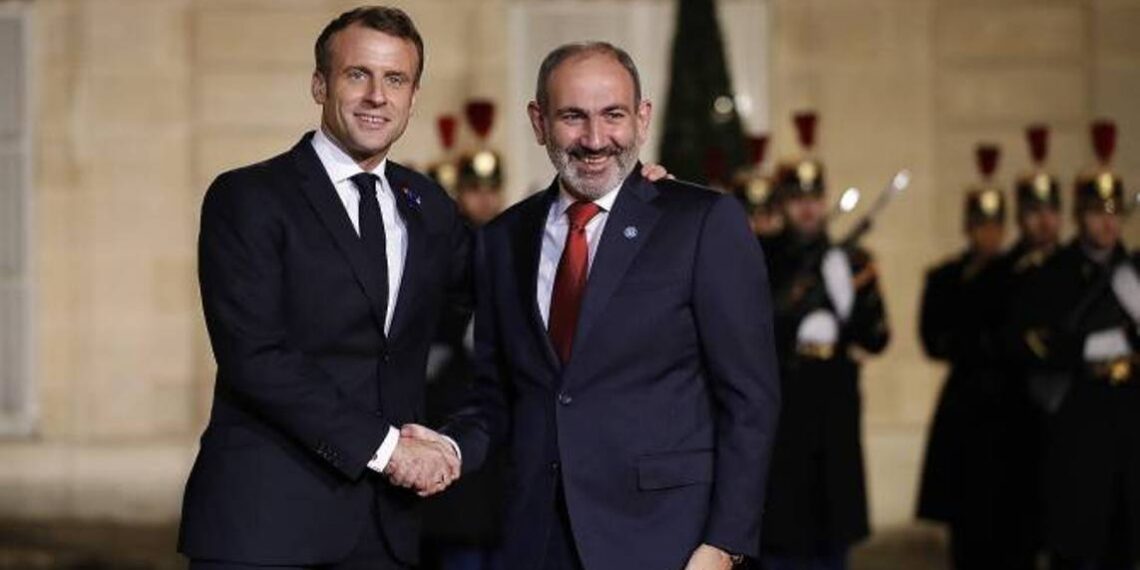 Армения рядом с Вами и рядом с дружественной Францией: Никол Пашинян поздравил Эммануэля Макрона с Днем рождения