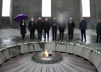 Депутаты Меджлиса Ирана посетили Мемориал Геноцида армян