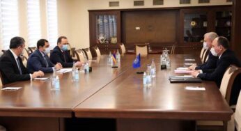 Министр обороны Армении принял генерального секретаря ОДКБ