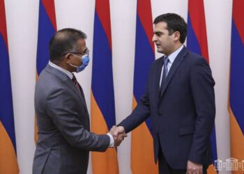 Акоп Аршакян и посол Индии в Армении подчеркнули значение коридора Север-Юг