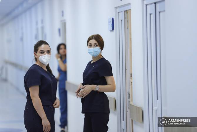 Доля вакцинированных медработников в Армении достигла 90,5%