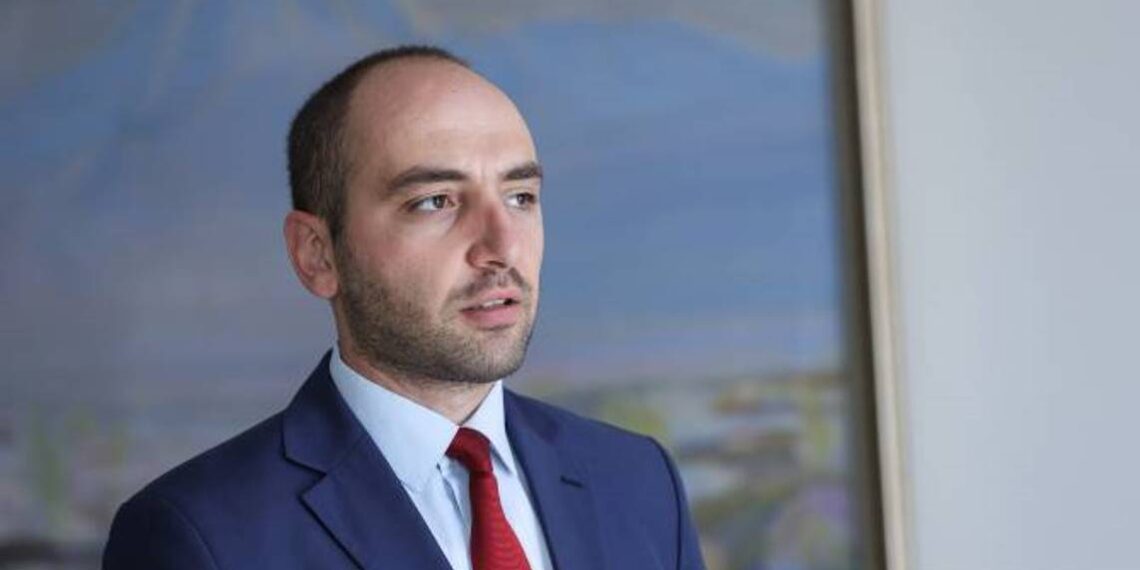 Обсуждается возможность проведения в Москве встречи специальных представителей Армении и Турции