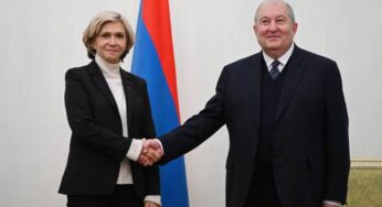 Армен Саркисян Валери Пекрес принимал как председателя Иль-де-Франса — одного из крупнейших регионов Франции