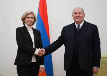 Армен Саркисян Валери Пекрес принимал как председателя Иль-де-Франса — одного из крупнейших регионов Франции