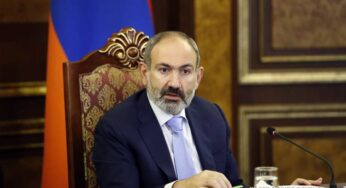 Никол Пашинян проводит встречу с членами фракции «Мой шаг» Совета старейшин Еревана