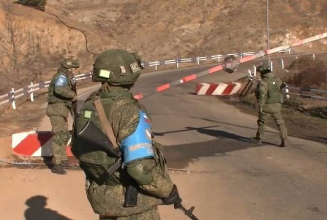 Военнослужащие российского миротворческого контингента обеспечили безопасный проезд более 400 автомобилей в Арцах