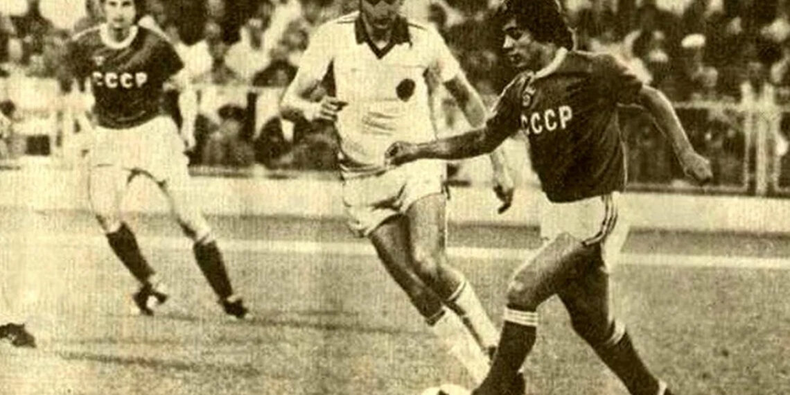 В Ереване появится футбольная школа имени легендарного Хорена Оганесяна