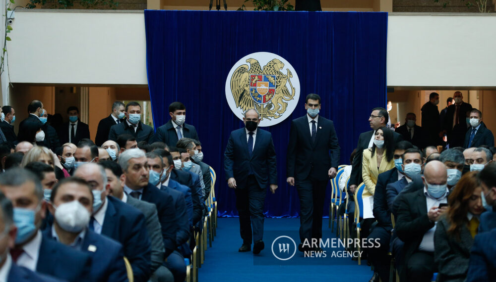 Никол Пашинян и Грачья Саркисян