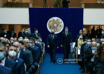 Никол Пашинян и Грачья Саркисян