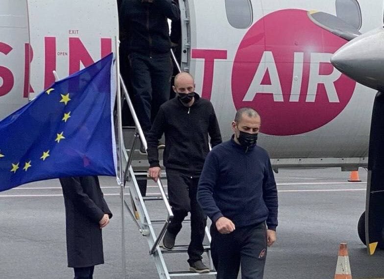 При посредничестве президента Европейского совета Шарля Мишеля 10 военнопленных вернулись в Армению