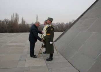Генеральный секретарь ОДКБ Станислав Зась посетил мемориал Геноцида армян