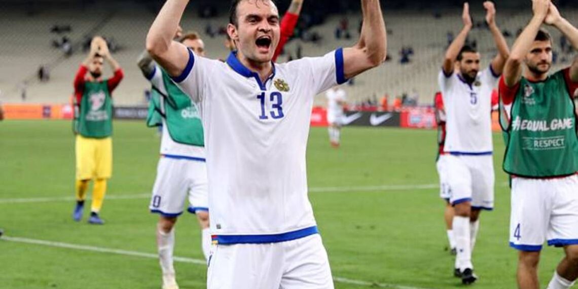 За последние 10 дней уже третий футболист сборной Армении поменял свой клуб