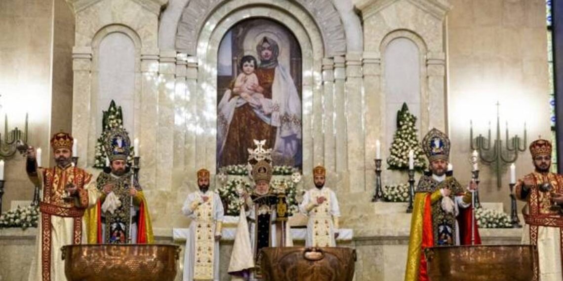 Армянская Апостольская Церковь отмечает праздник Святого Рождества и Богоявления Иисуса Христа