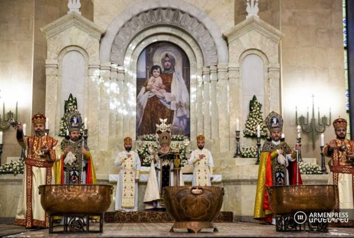Армянская Апостольская Церковь отмечает праздник Святого Рождества и Богоявления Иисуса Христа