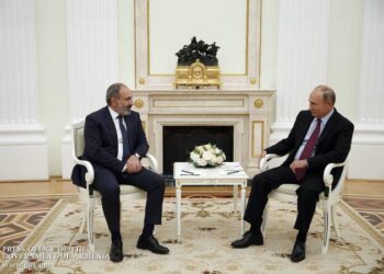 Никол Пашинян и Владимир Путин обсудили ситуацию в Казахстане