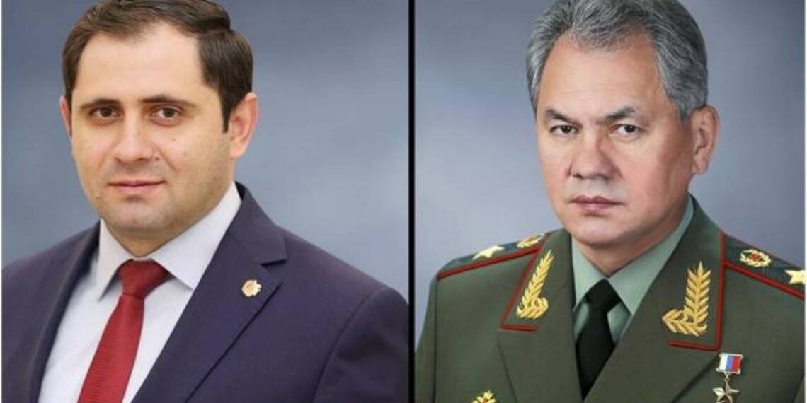 Министры обороны Армении и РФ обсудили деятельностью Коллективных миротворческих сил ОДКБ в Казахстане