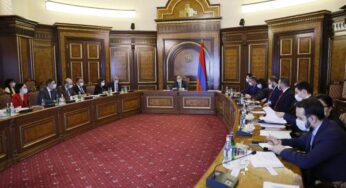 В правительстве обсужден проект концепции внедрения комплексного медицинского страхования в Армении